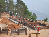 Aufbau der Schule in Nepal